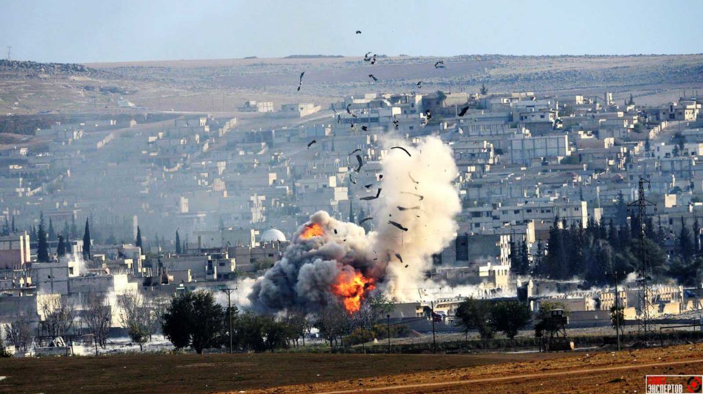 В результате бомбардировки коалицией деревни у Манбиджа в Сирии погибло более 80 человек