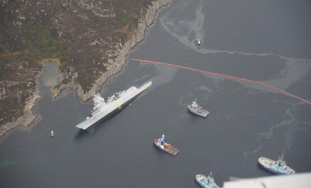 Норвежский фрегат оставил черное пятно на экологии страны