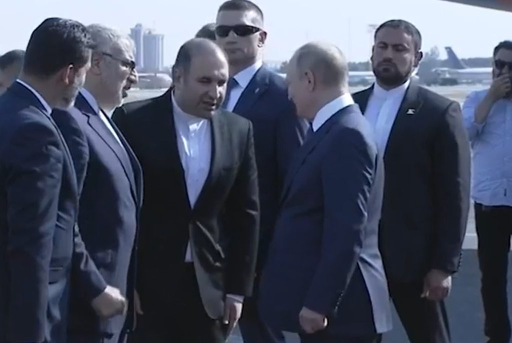 Путин совершил поездку в Иран