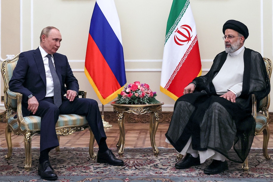 Путин совершил поездку в Иран